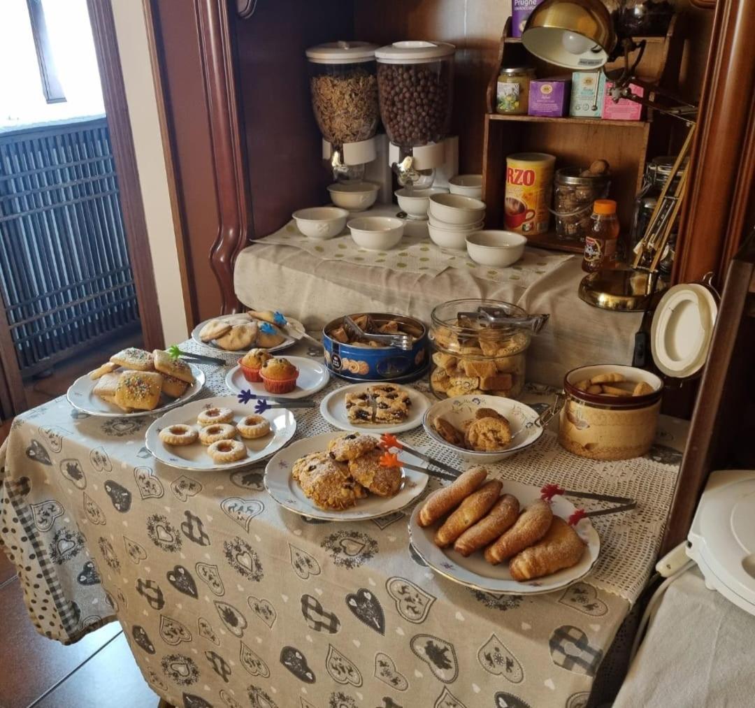 A Collodi Io & Mamma100 M Dal Parco Di Pinocchio Bed & Breakfast ภายนอก รูปภาพ